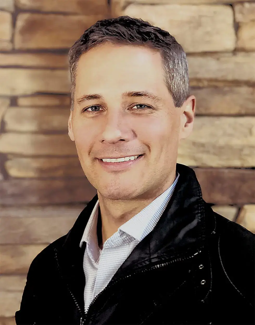 Portrait of Dr. Joshua Penner, DC